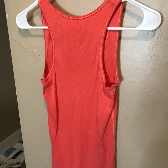 AE Orange Tank Top - Picture 3 of 4